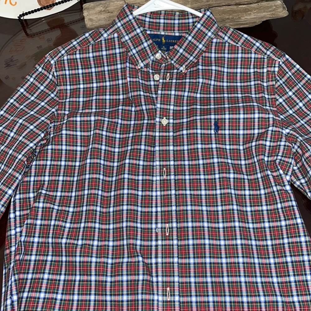 Boys button up dress shirt, excellent condition